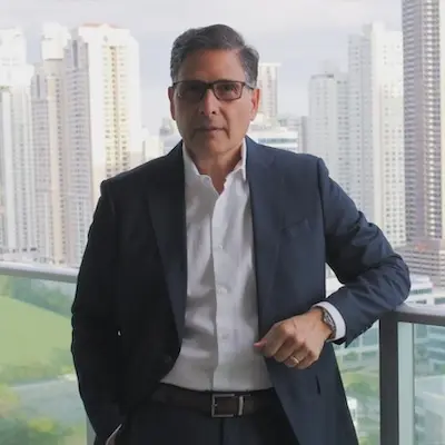 Alexandro Carnevali Rojas - Co-Fundador y Gerente General de Ventas